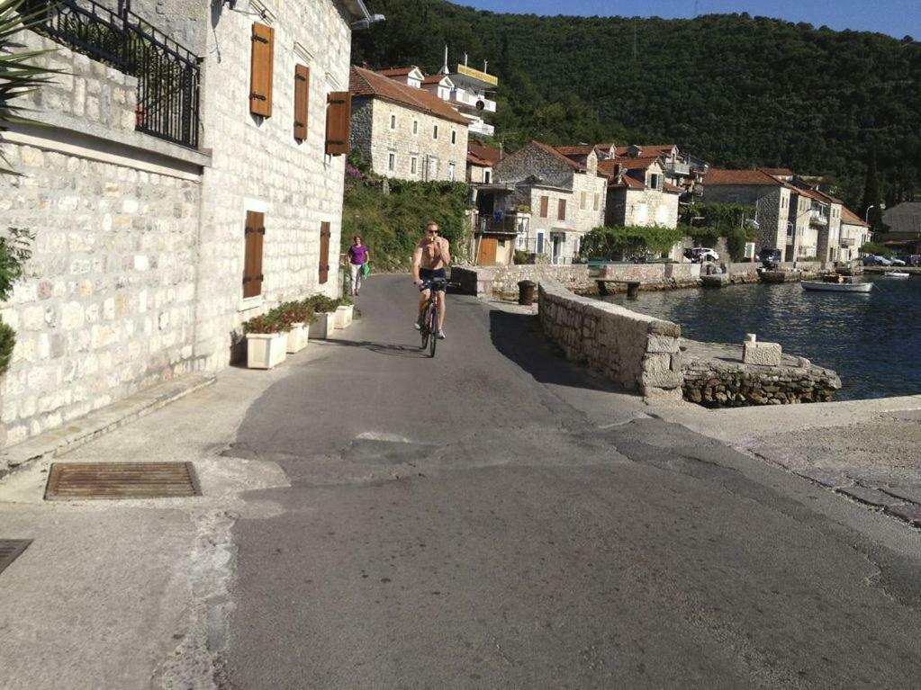Villa House By The Sea Tivat Exterior foto